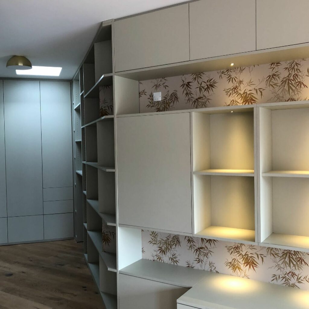 Conception et réalisation pour l'aménagement de 2 appartements fusionnés achetés sur plan , Châtelguyon (63), par Cot a Cot Architecture d'intérieur