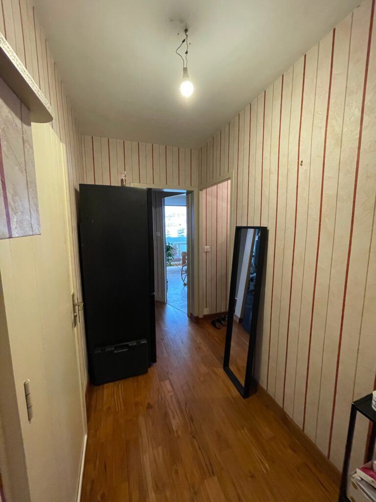 Entrée avant travaux, par Cot A Cot Architecture d'intérieur.